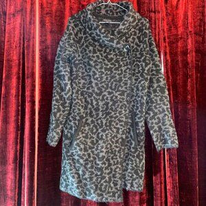 Cozycore warm leopard wool blend sweater L